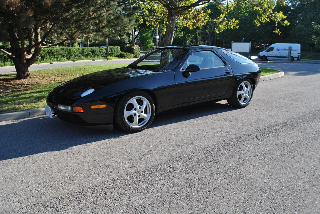 1988 Porsche 928 S4 - Image 2 of 31