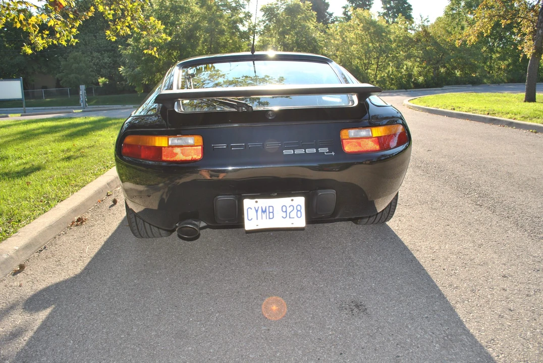 1988 Porsche 928 S4 - Image 24 of 31