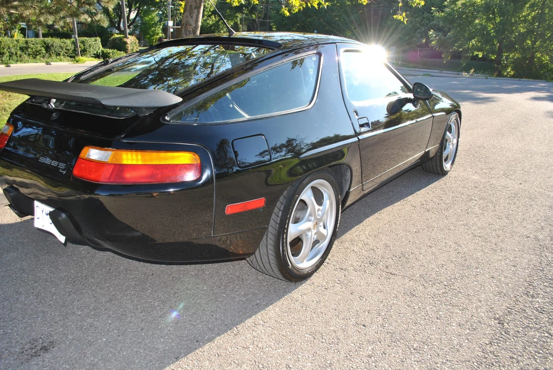 1988 Porsche 928 S4 - Image 22 of 31
