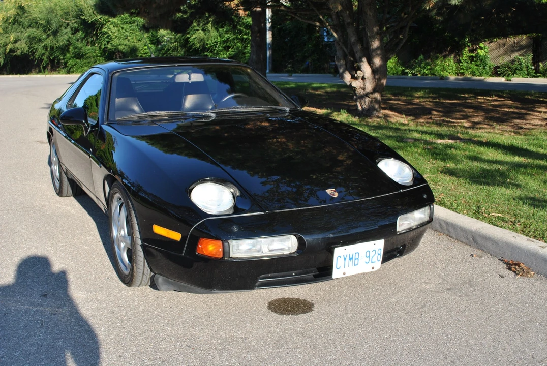 1988 Porsche 928 S4 - Image 14 of 31