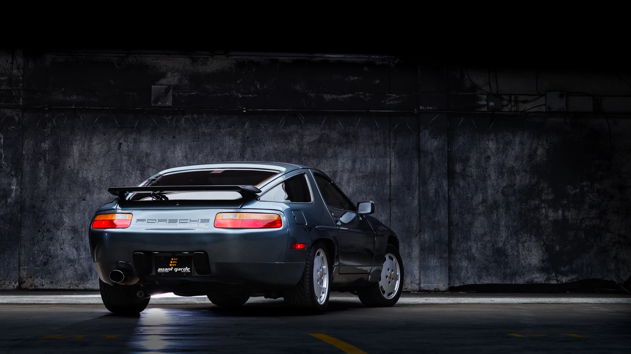 1988 Porsche 928 S4 - Image 11 of 31