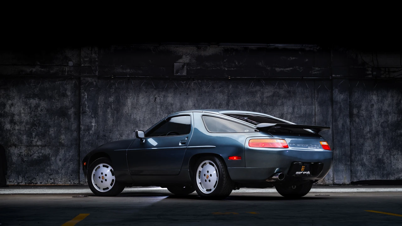 1988 Porsche 928 S4 - Image 12 of 31