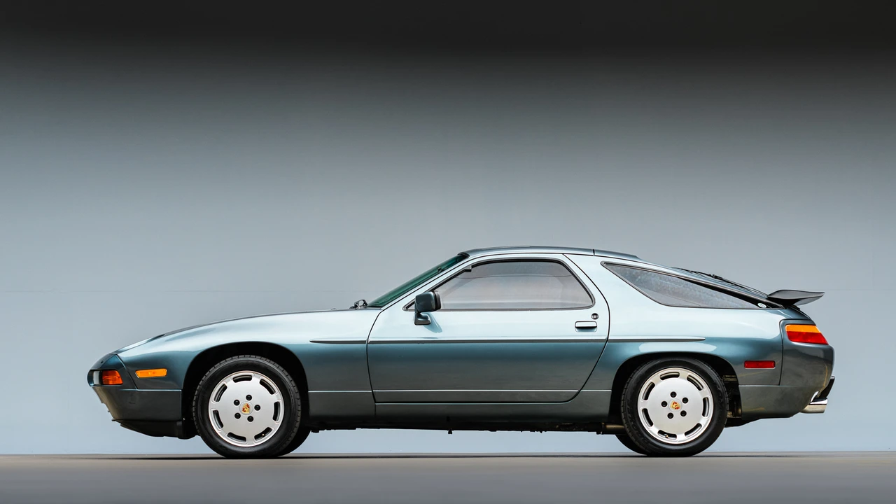 1988 Porsche 928 S4 - Image 18 of 31