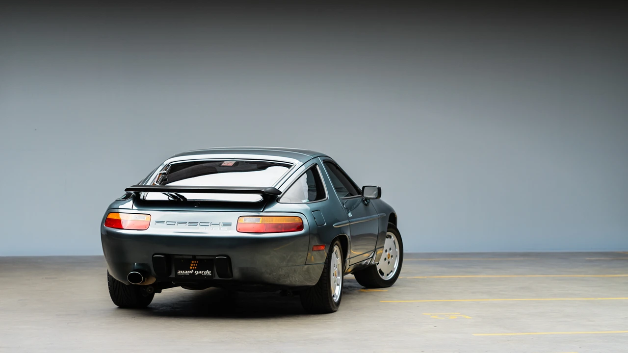 1988 Porsche 928 S4 - Image 30 of 31