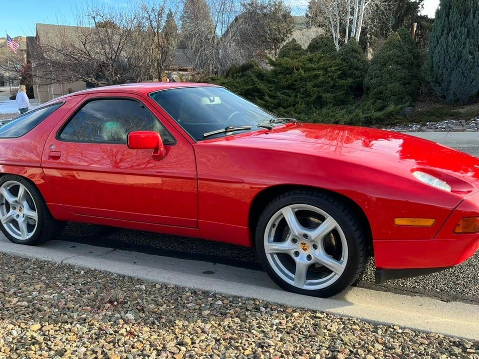 1988 Porsche 928 S4 - Image 10 of 13