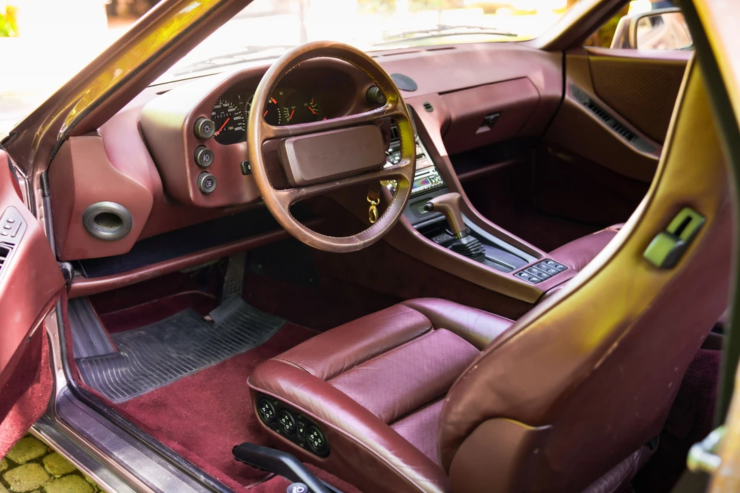 1988 Porsche 928 S4 - Image 2 of 26