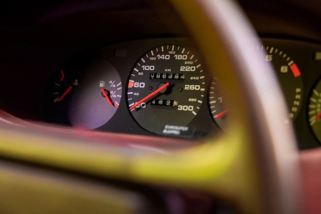 1988 Porsche 928 S4 - Image 17 of 26