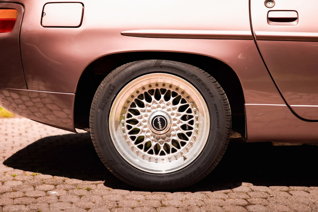 1988 Porsche 928 S4 - Image 4 of 26