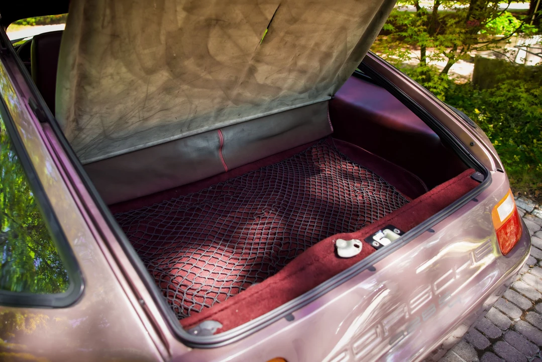 1988 Porsche 928 S4 - Image 13 of 26