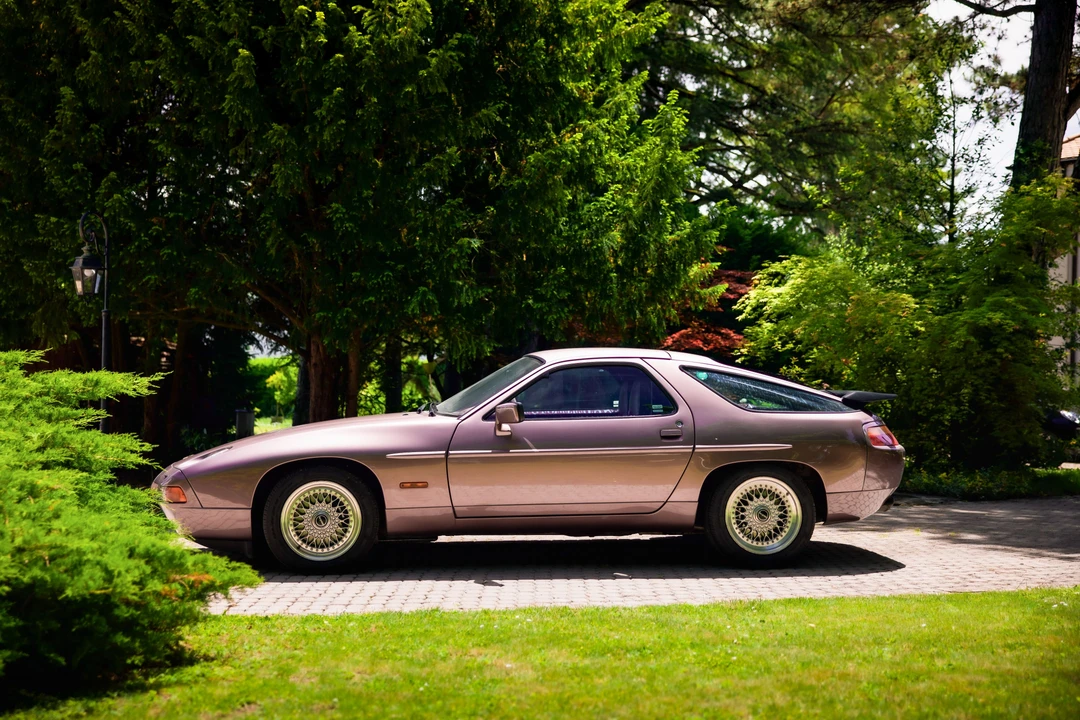 1988 Porsche 928 S4 - Image 7 of 26