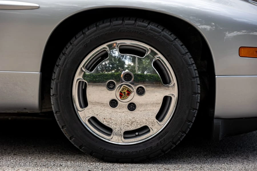 1988 Porsche 928 S4 - Image 18 of 31