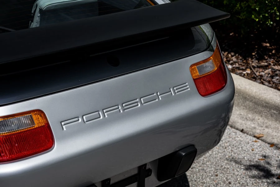 1988 Porsche 928 S4 - Image 17 of 31