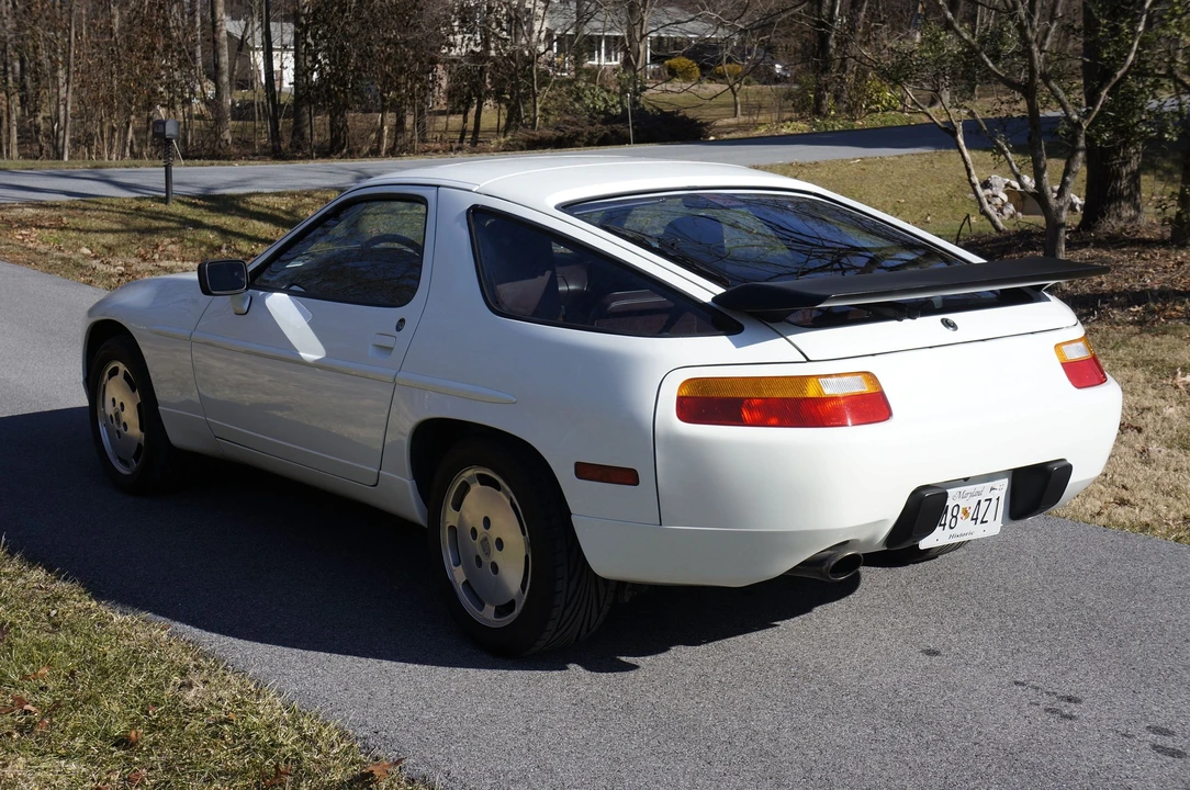 1988 Porsche 928 S4 - Image 4 of 10