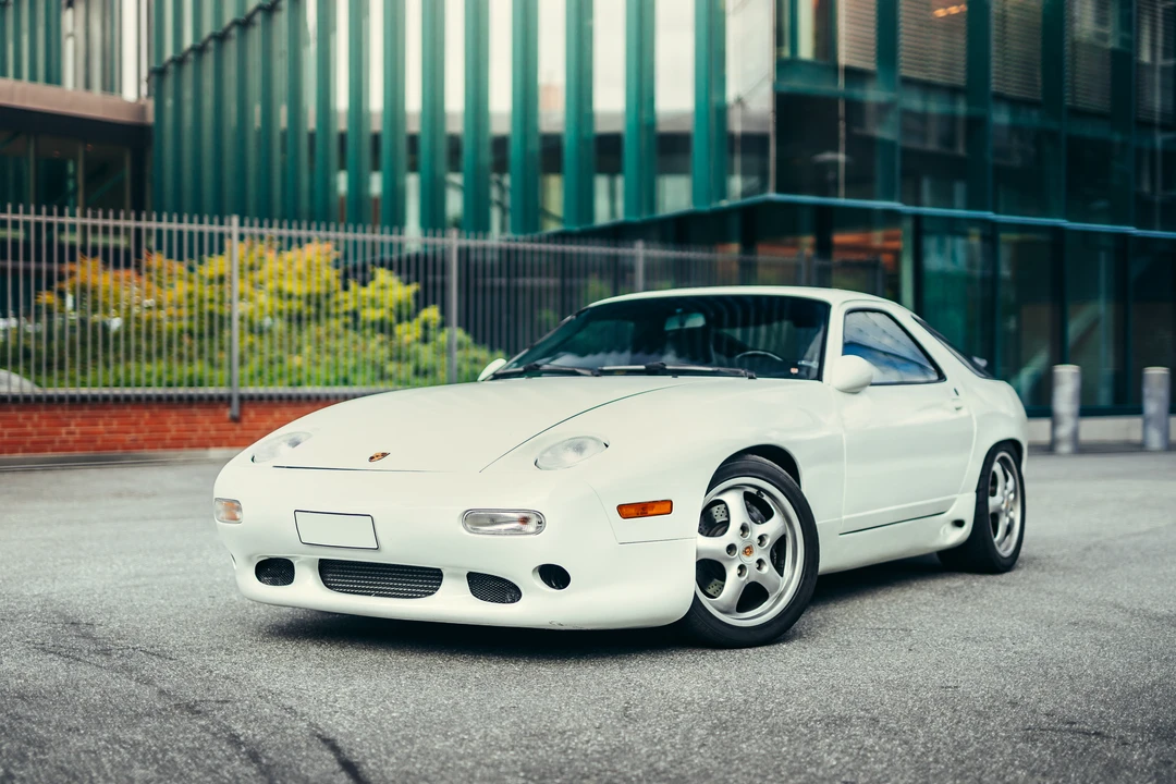 1988 Porsche 928 S4 - Image 9 of 31