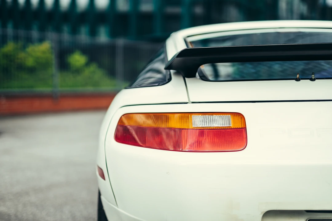 1988 Porsche 928 S4 - Image 27 of 31