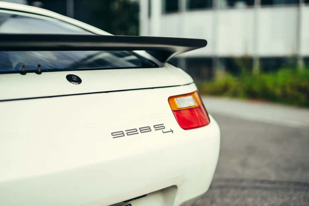 1988 Porsche 928 S4 - Image 28 of 31