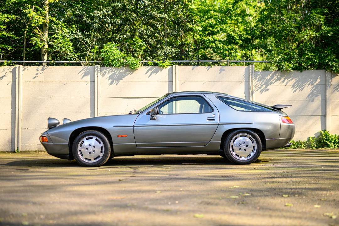 1988 Porsche 928 S4 - Image 3 of 31