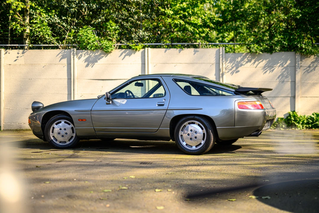 1988 Porsche 928 S4 - Image 4 of 31
