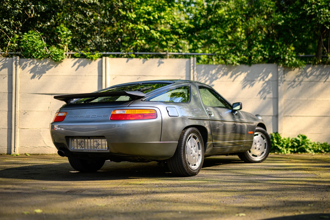 1988 Porsche 928 S4 - Image 6 of 31