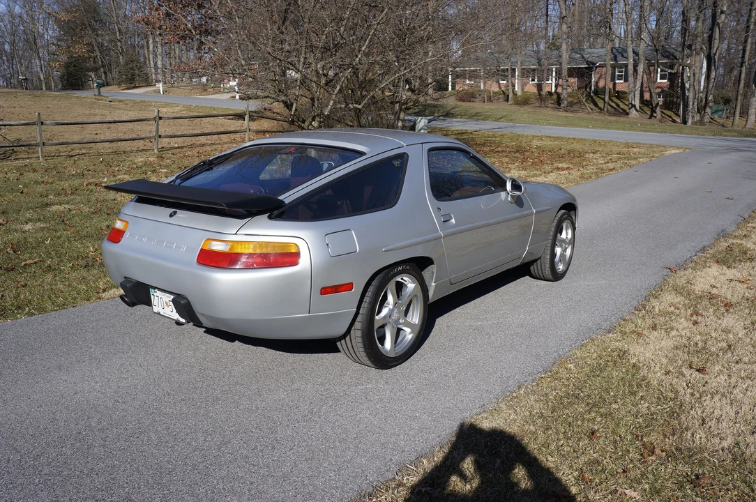 1988 Porsche 928 S4 - Image 3 of 10