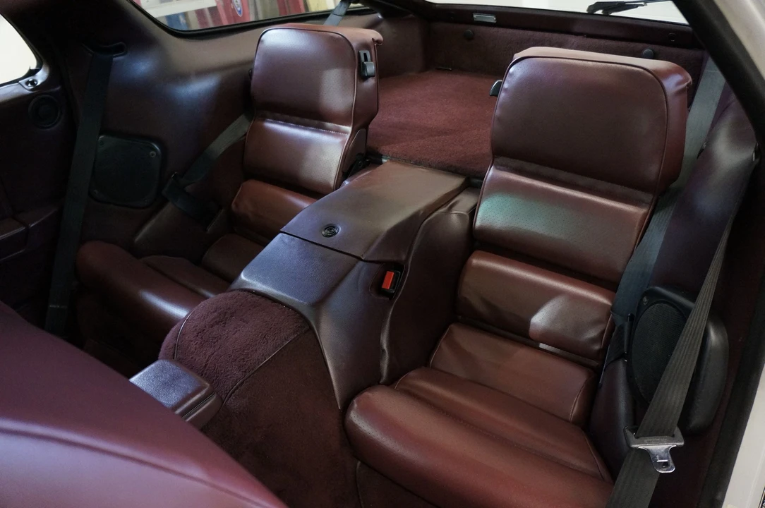 1988 Porsche 928 S4 - Image 8 of 10