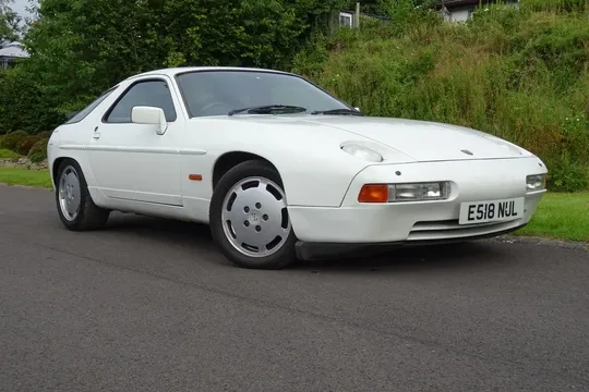 1988 Porsche 928 S4