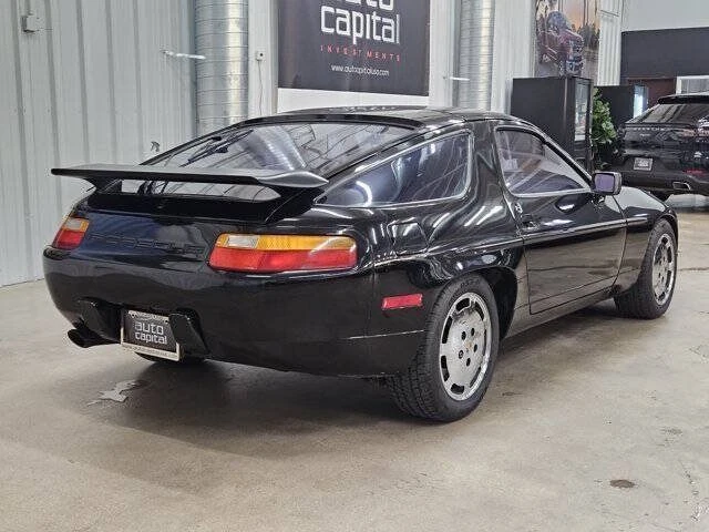 1988 Porsche 928 S4 - Image 6 of 17