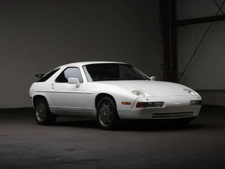 1988 Porsche 928 S4 - Image 2 of 2