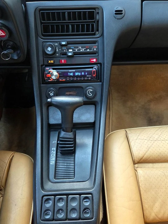 1988 Porsche 928 S4 - Image 13 of 19