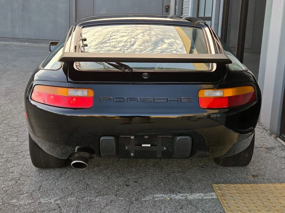 1988 Porsche 928 S4 - Image 8 of 19