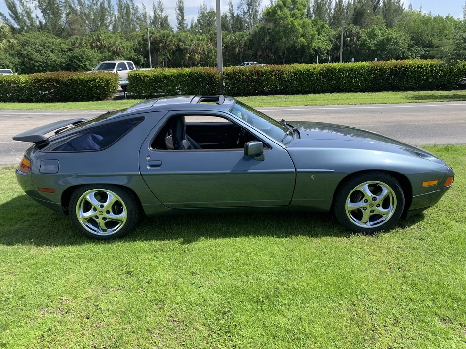 1988 Porsche 928 S4 - Image 6 of 31