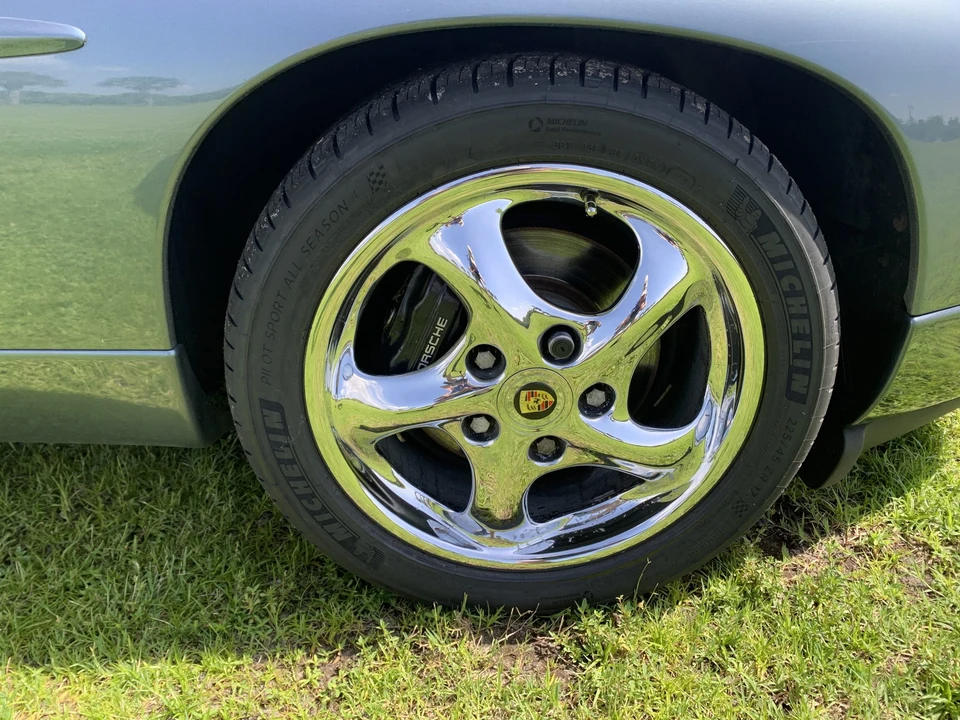 1988 Porsche 928 S4 - Image 24 of 31