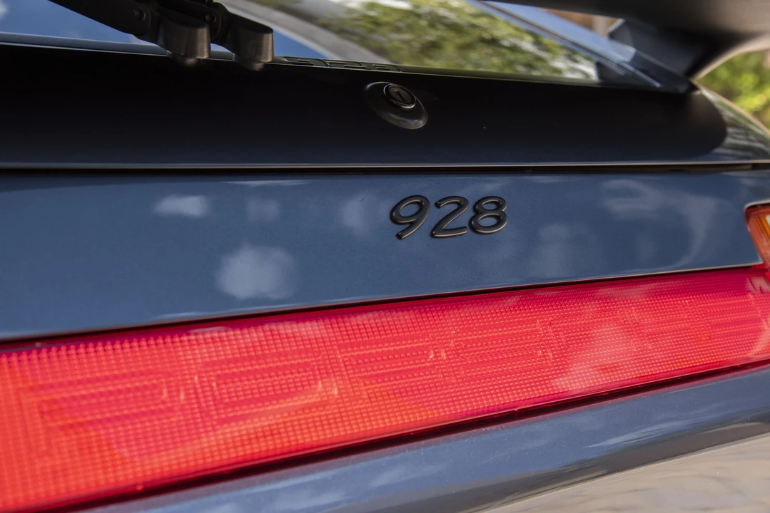1988 Porsche 928 S4 - Image 28 of 31
