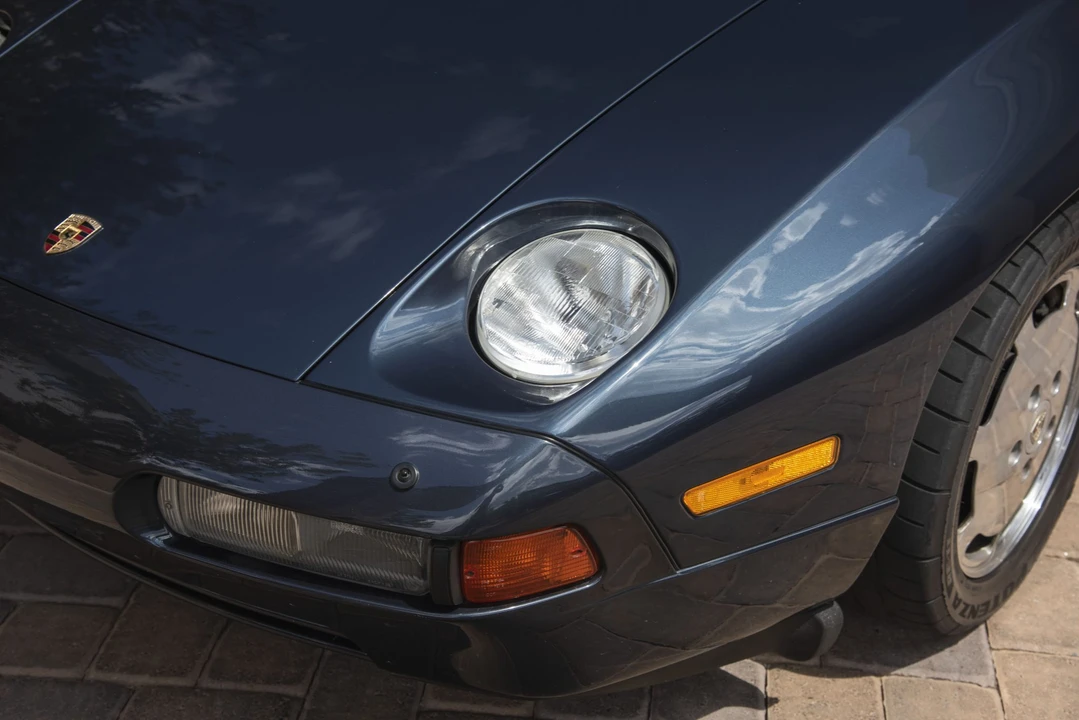 1988 Porsche 928 S4 - Image 17 of 31