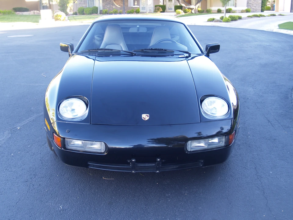 1988 Porsche 928 S4 - Image 10 of 31