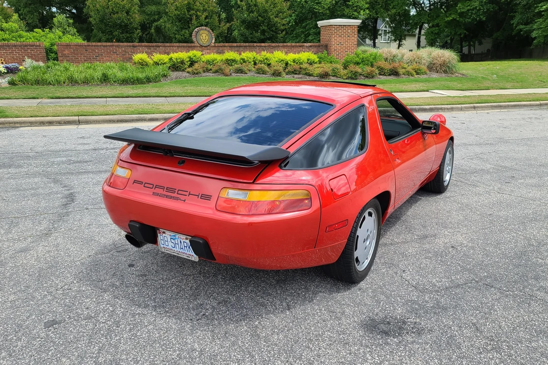 1988 Porsche 928 S4 - Image 28 of 31