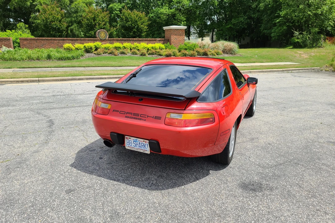 1988 Porsche 928 S4 - Image 27 of 31