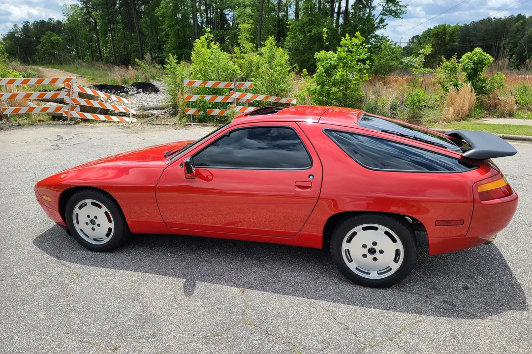 1988 Porsche 928 S4 - Image 17 of 31