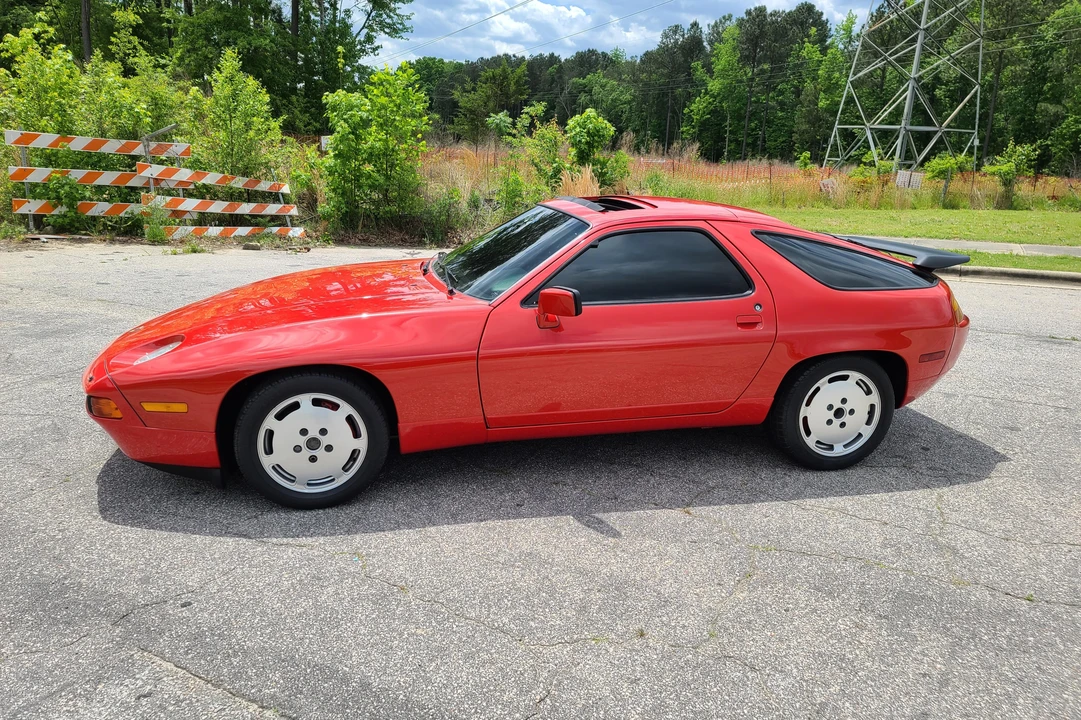 1988 Porsche 928 S4 - Image 16 of 31