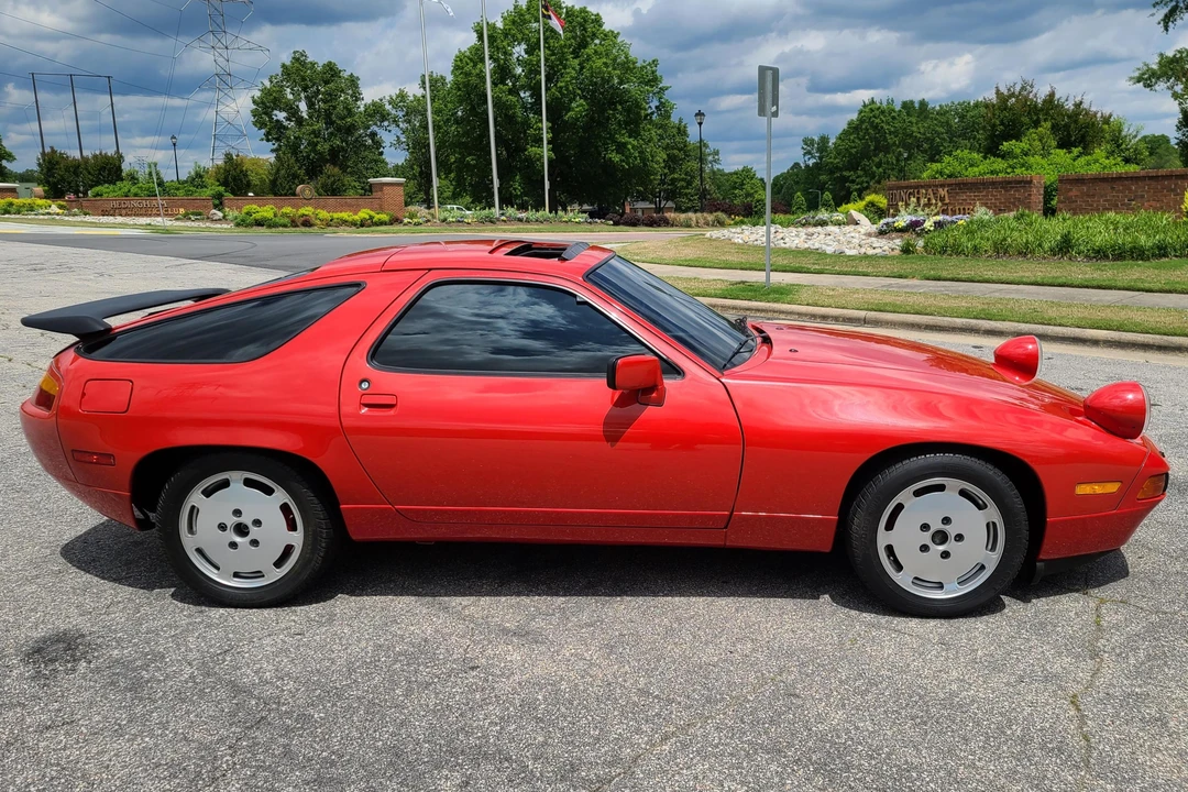 1988 Porsche 928 S4 - Image 3 of 31