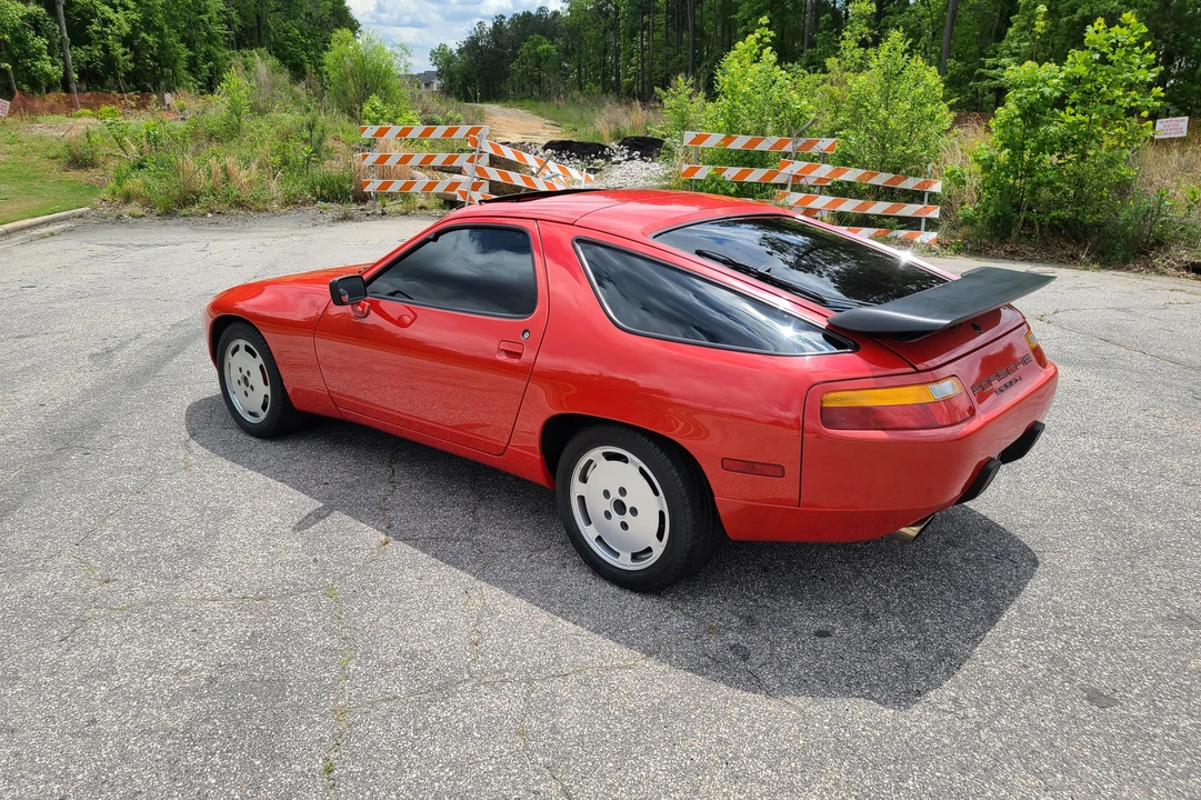 1988 Porsche 928 S4 - Image 19 of 31