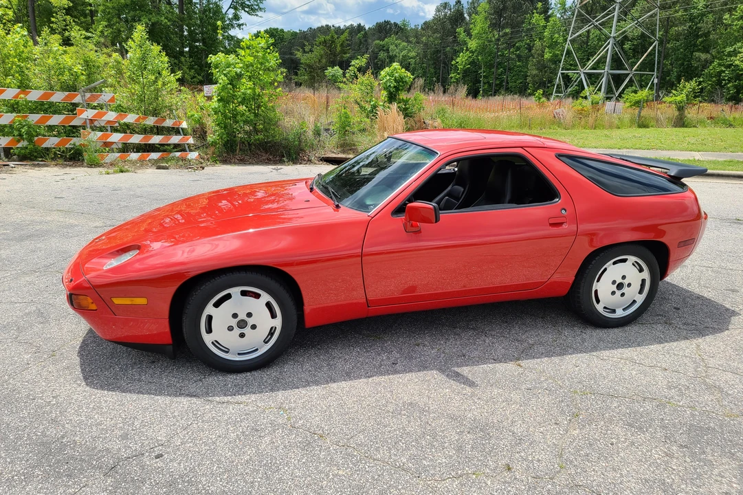 1988 Porsche 928 S4 - Image 15 of 31