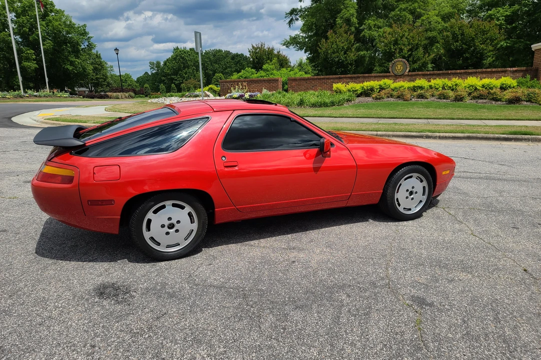 1988 Porsche 928 S4 - Image 30 of 31