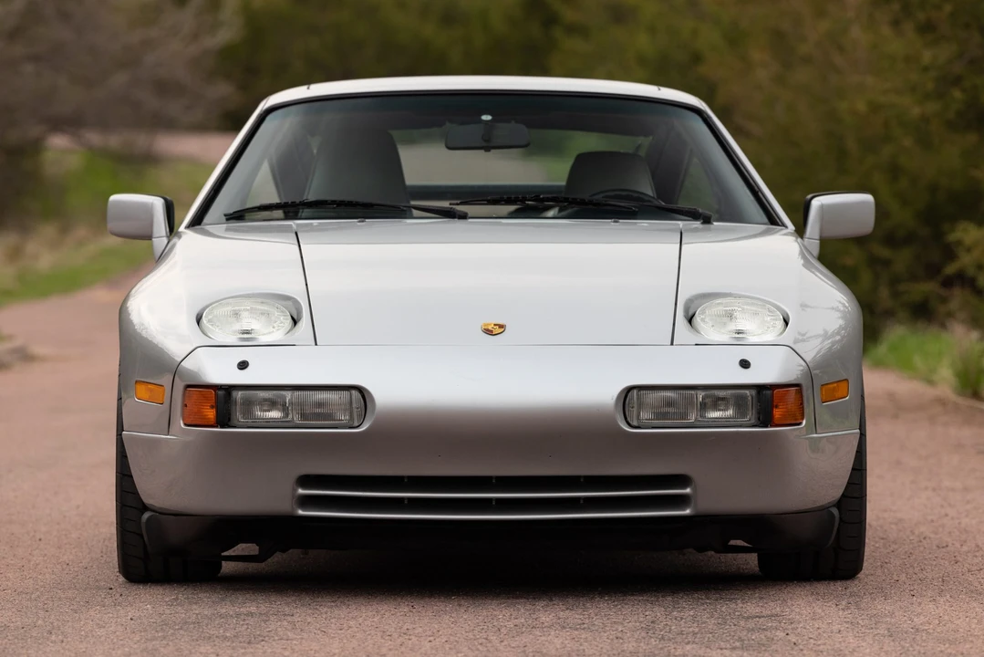 1988 Porsche 928 S4 - Image 17 of 31