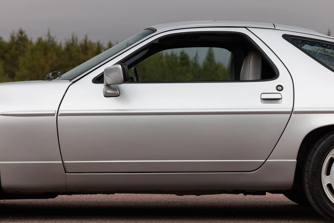 1988 Porsche 928 S4 - Image 27 of 31