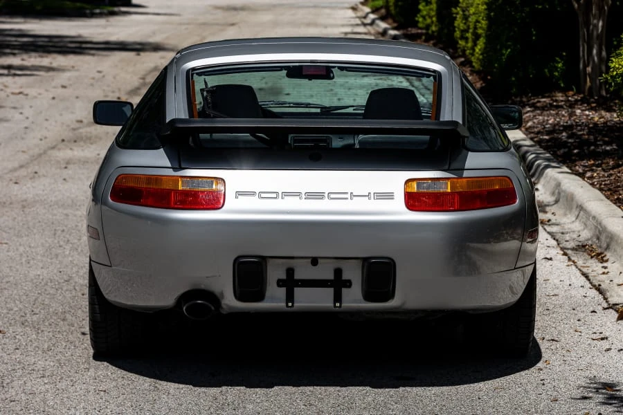 1988 Porsche 928 S4 - Image 19 of 31