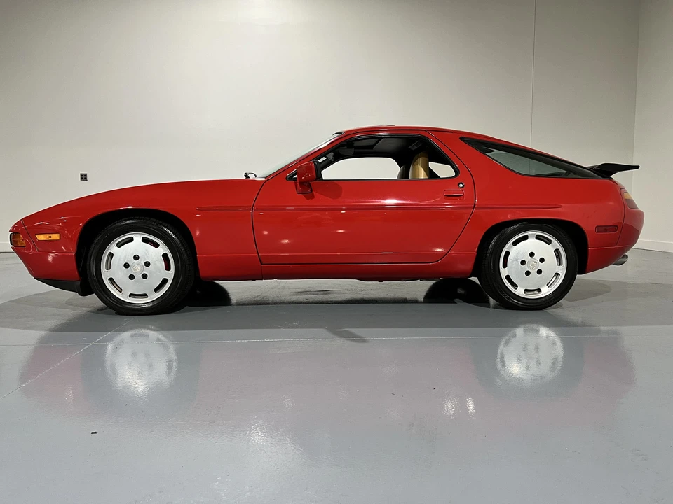 1988 Porsche 928 S4 - Image 19 of 31