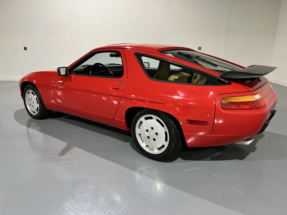 1988 Porsche 928 S4 - Image 24 of 31