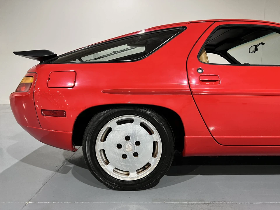 1988 Porsche 928 S4 - Image 27 of 31