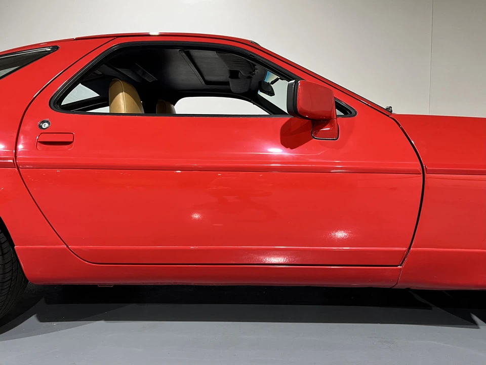 1988 Porsche 928 S4 - Image 28 of 31